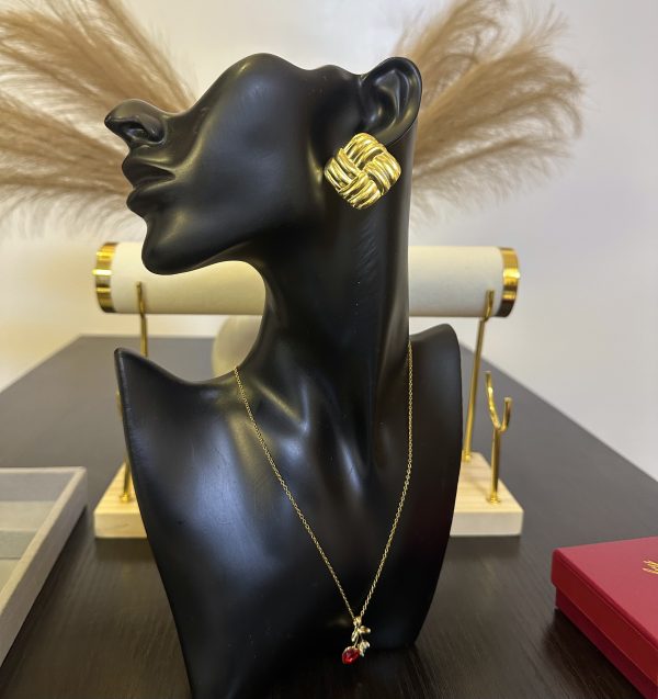 Ear ring
